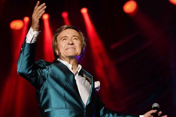 Erol Evgin Atılım Üniversitesi Amfi Tiyatroda