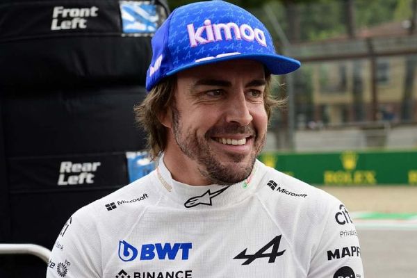 Fernando Alonso 2023’te Aston Martin’de yarışacak